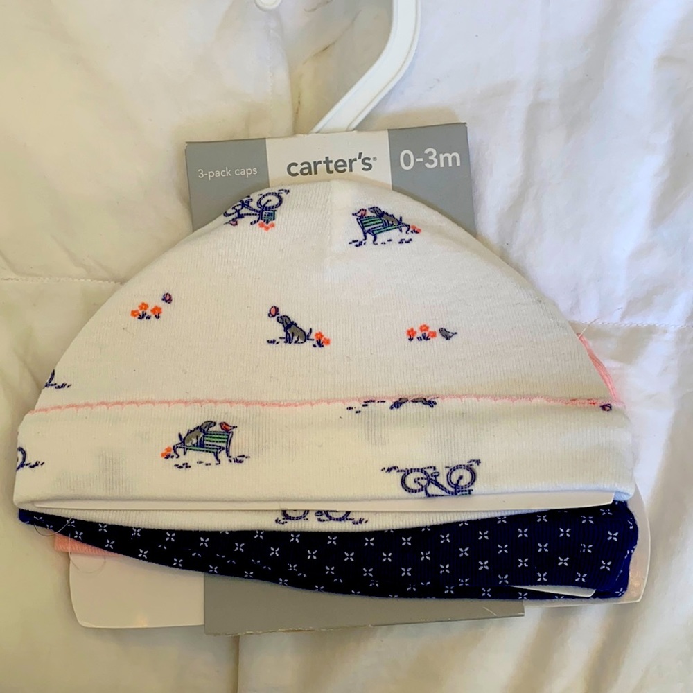 Brand New Carter’s girl baby hats- size 0-3months